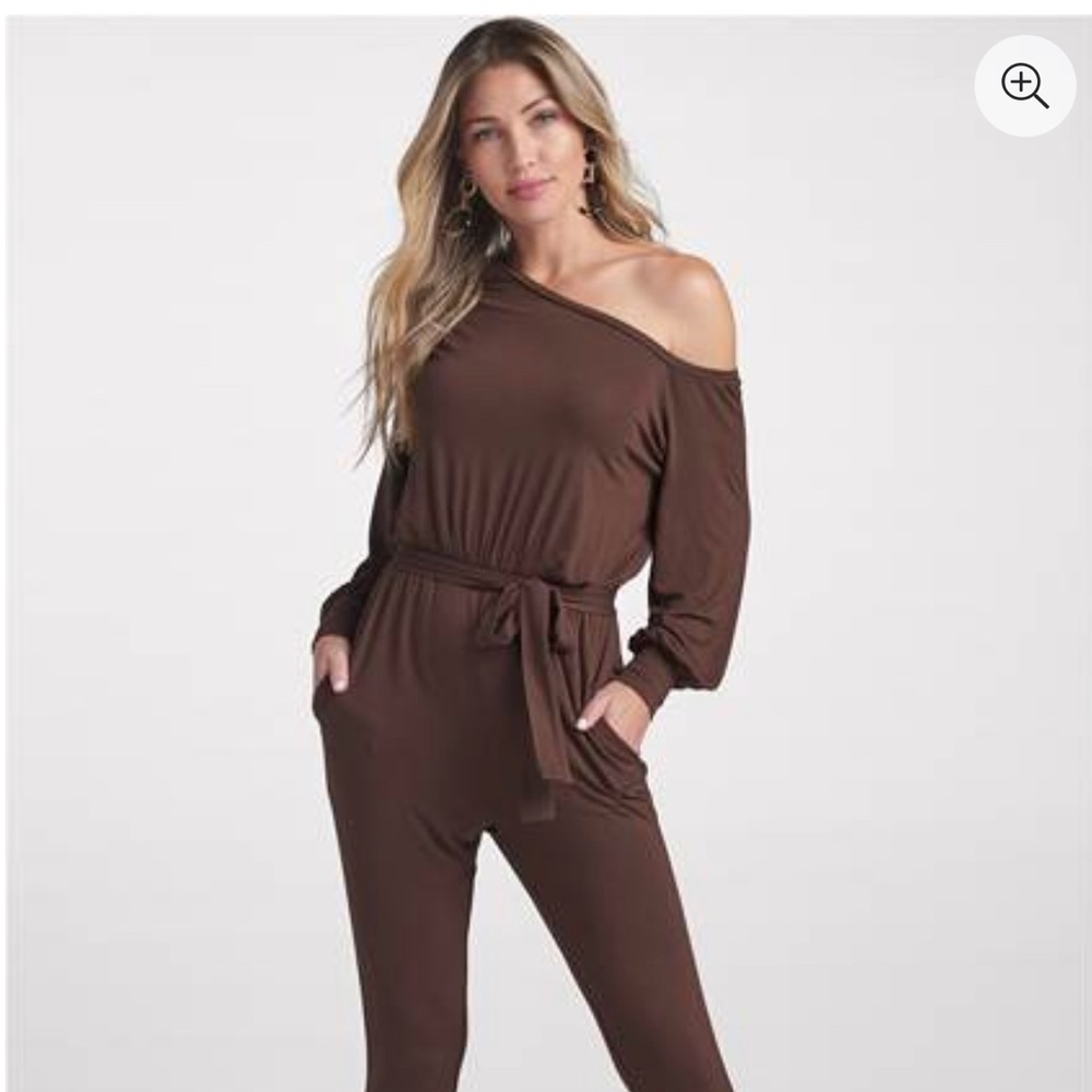 Venus off shoulder tie jumpsuit